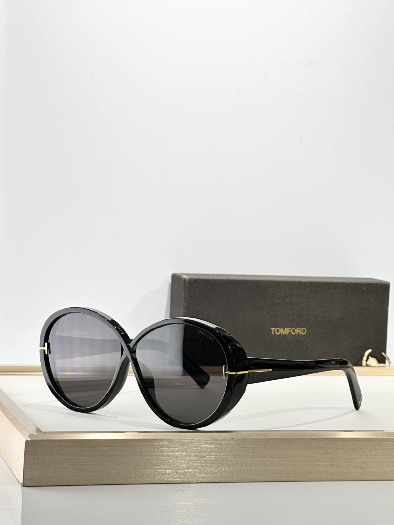 TOM FORD